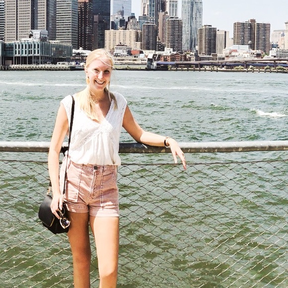 Hello Poshers! - Picture 1 of 1